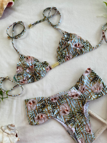 Triangle Lettuce-edge Bikini Top & Low Rise Ruffled Sides Bottom